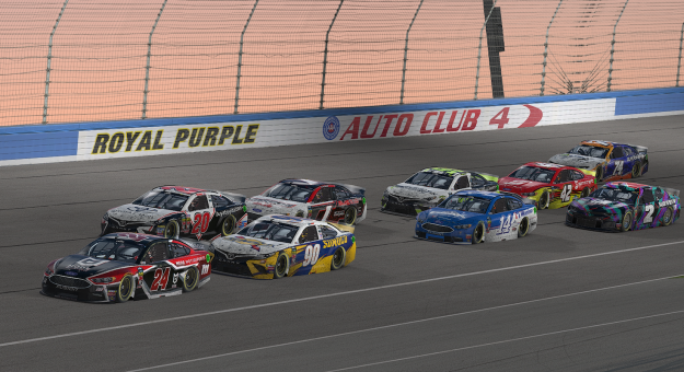 Visit Wide World of eSports: Dale on Dirt, Heat Pro League Draft, and a surprise phone call page