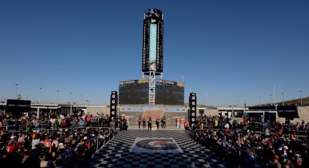 Visit ISM Raceway to host inaugural eNASCAR Heat Pro League draft page